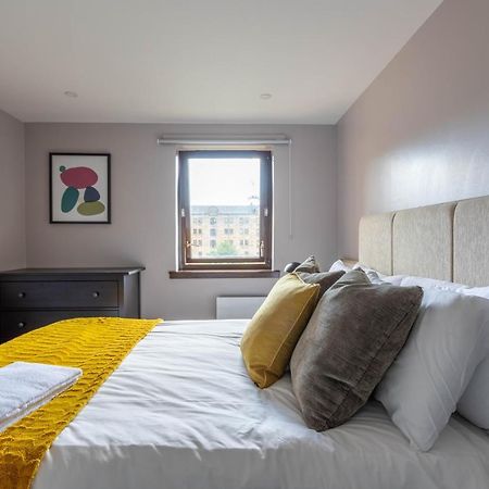 Stunning 1 Bed Merchant City Apartment With Parking 格拉斯哥 外观 照片