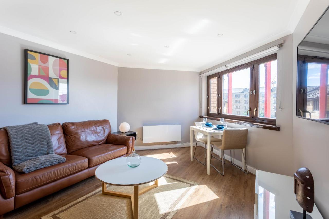 Stunning 1 Bed Merchant City Apartment With Parking 格拉斯哥 外观 照片